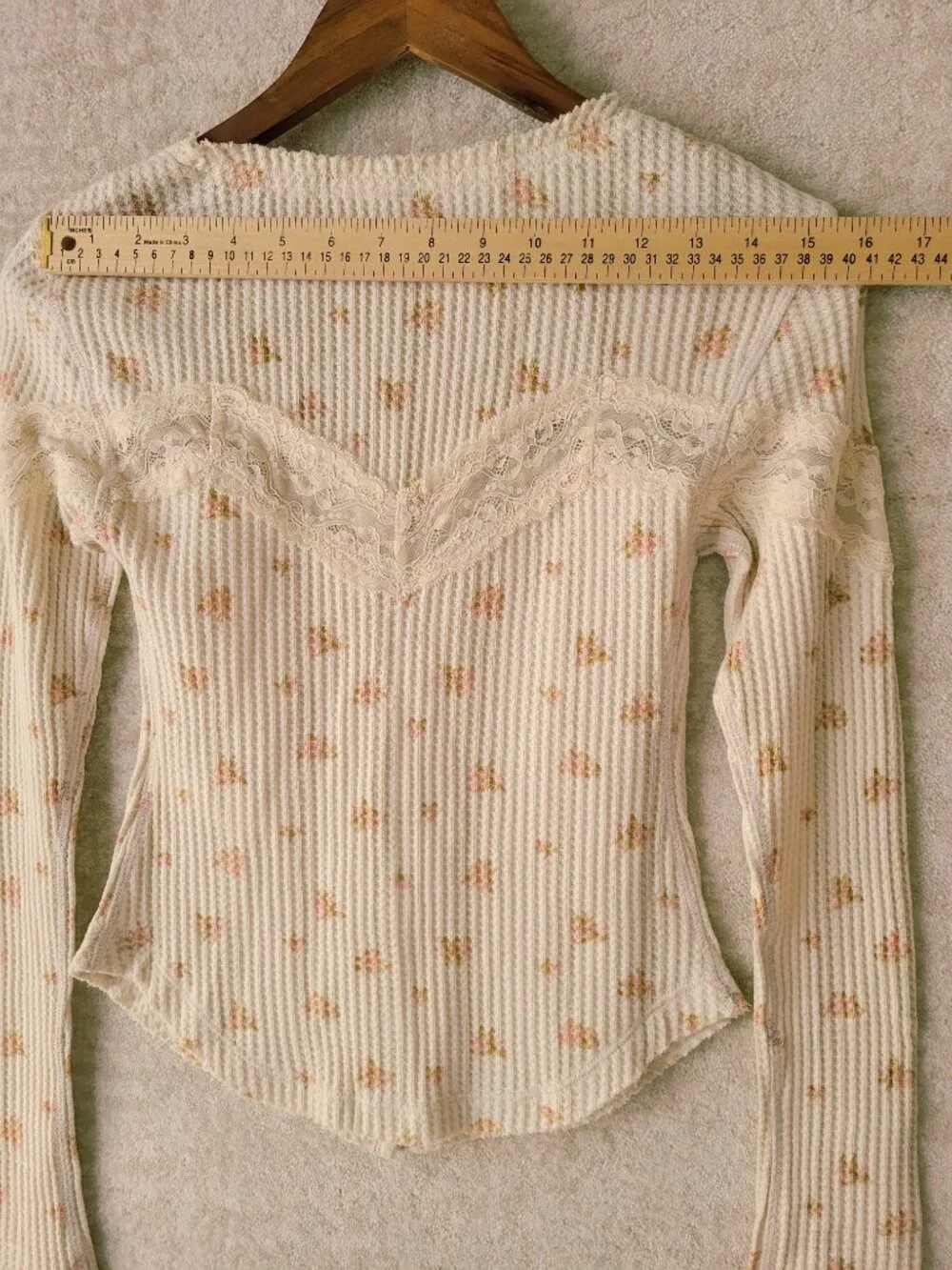Free People Let's Party Cardi Thermal Top XS Womens Cream Pink Lace KWaffle Knit